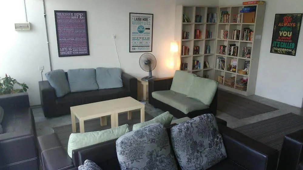 Bed And Bike Backpacker Studio Hostel Ипох Малайзия